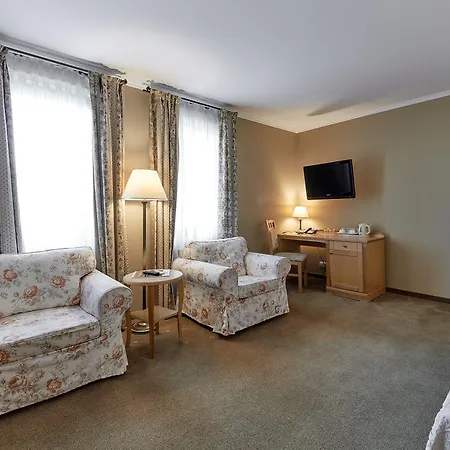 Eco Active Pieniny 4* تشورشتن